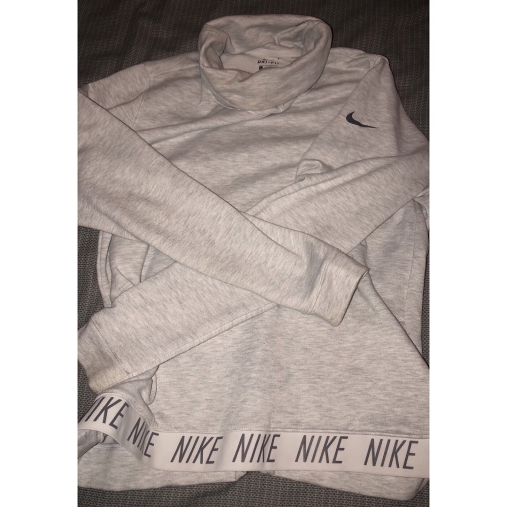 Nike Cowlneck Fleece Sweatshirt